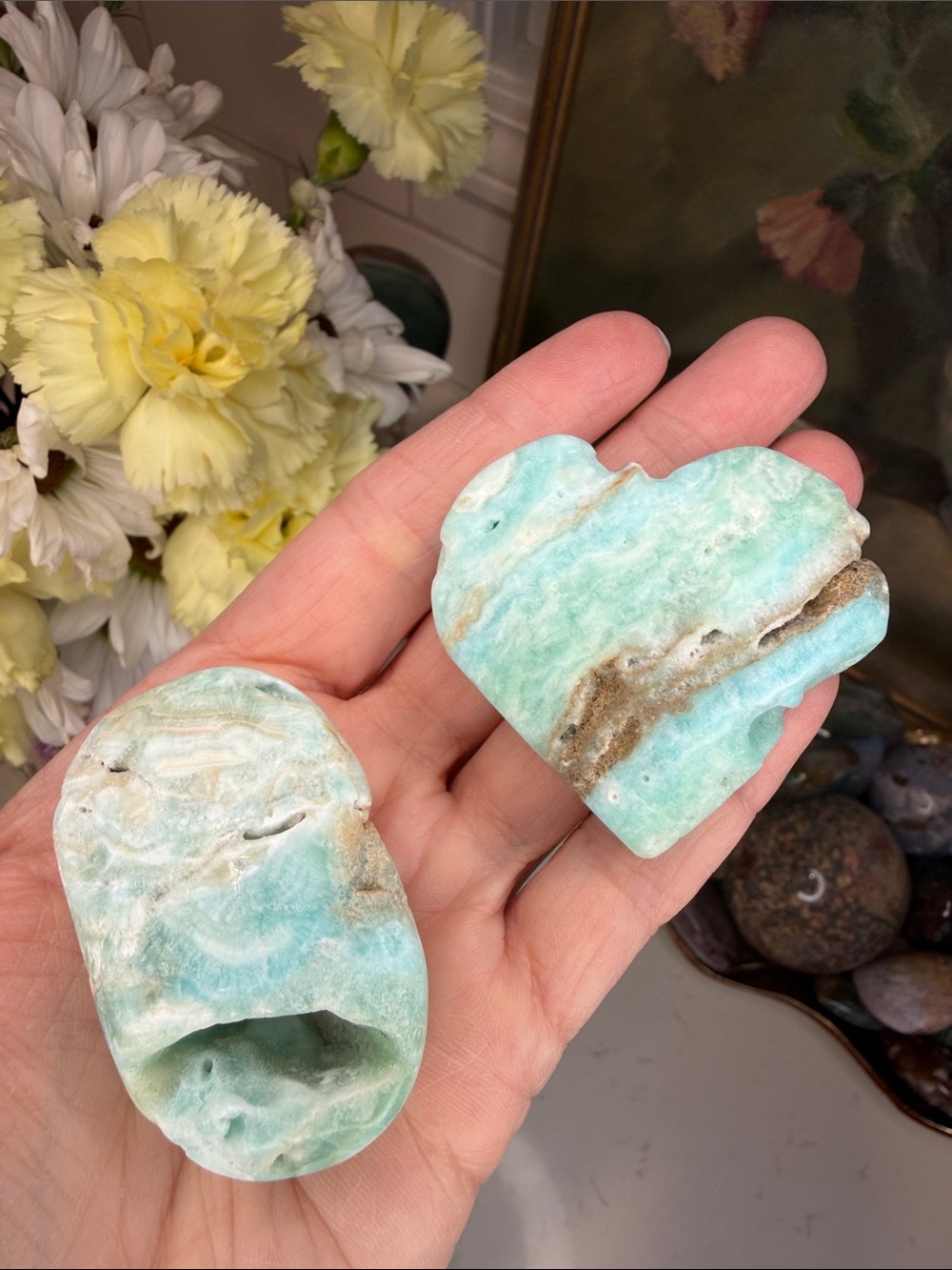 CARIBBEAN CALCITE • Heart + Palm Stone Set: C1013